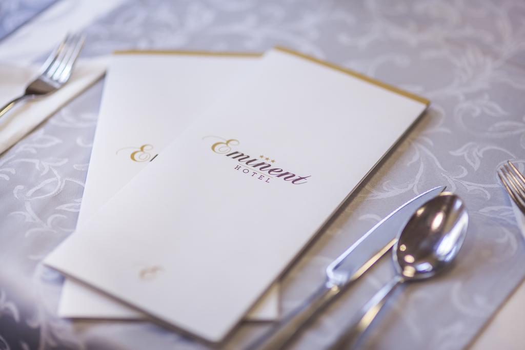 Hotel Eminent Zlaté Moravce 외부 사진